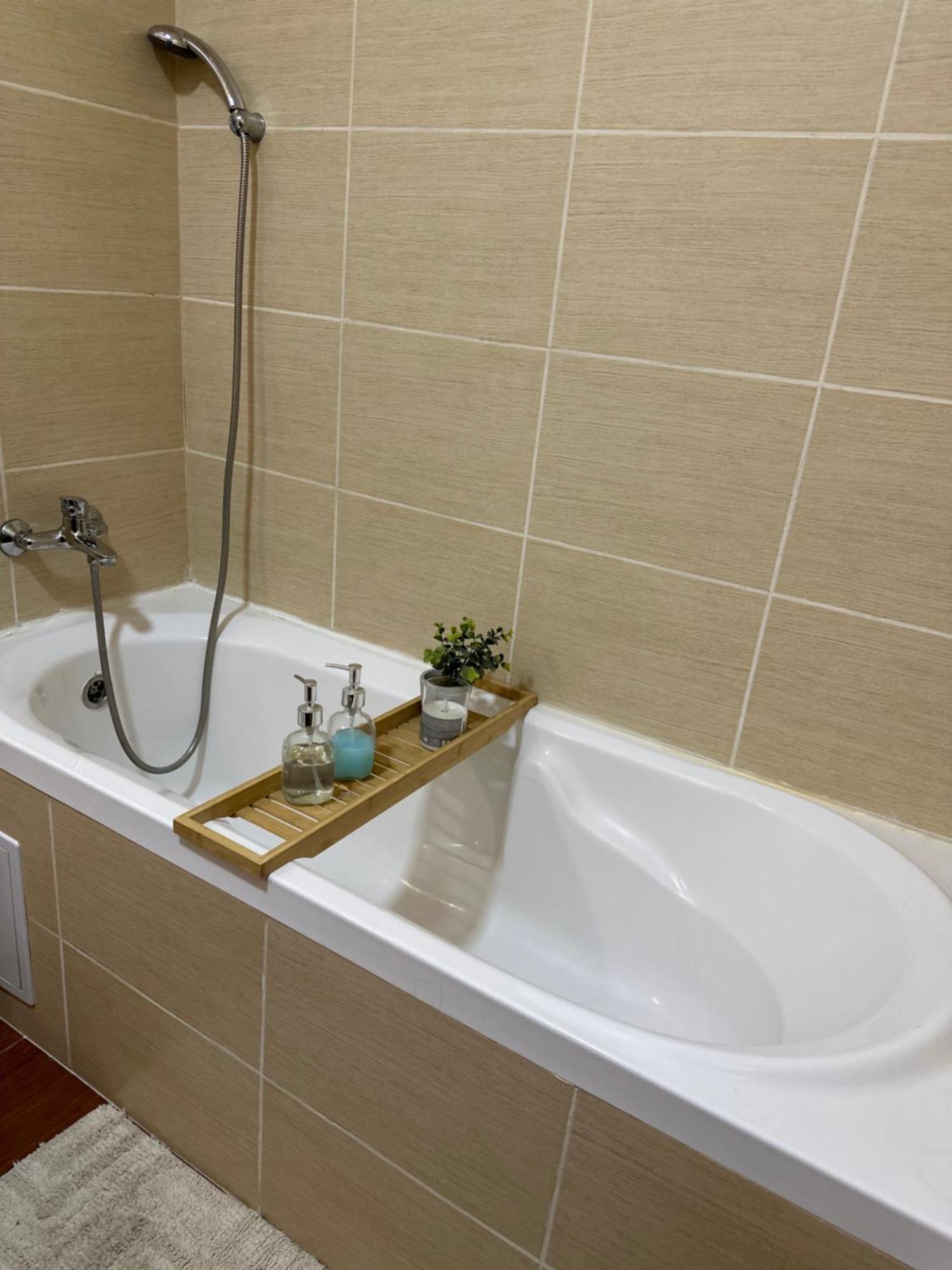 Apartament “La Iepure” Braşov Esterno foto